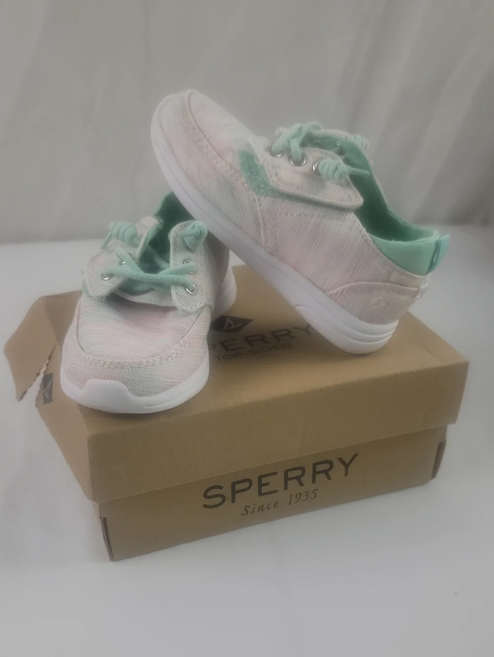 Sperry Kids Lace-Up Sneakers in Mint and Light Pink Baycoast Jr Stripe 8m